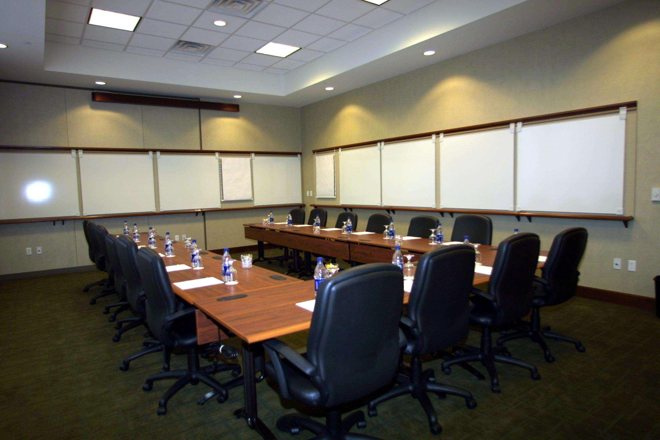 Doubletree By Hilton Hotel & Executive Meeting Center Omaha-Downtown Facilidades foto